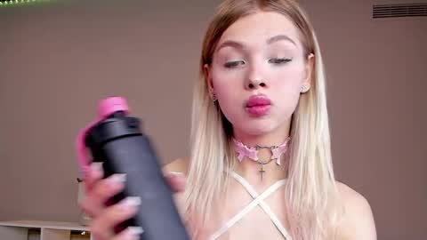 blondy_fina online show from March 2026 04:39:01 AM