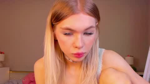 blondy_fina online show from May 2026 05:14:02 AM