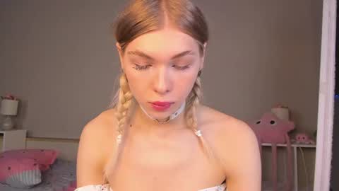 blondy_fina online show from June 2026 05:19:02 AM