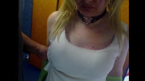 Blontsex online show from May 2026 10:05:02 PM