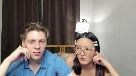 Snapshot of blossomandbee chatting on March 2026 07:39:01 PM Sasha and Maria online show from March 2026 07:39:01 PM