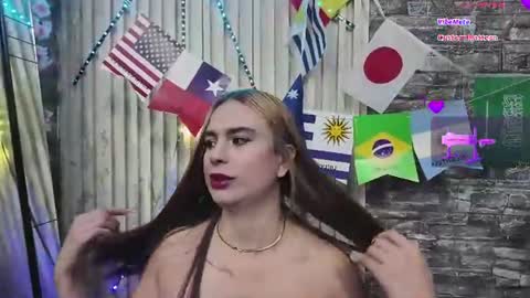 santiylola online show from July 2026 10:13:01 PM
