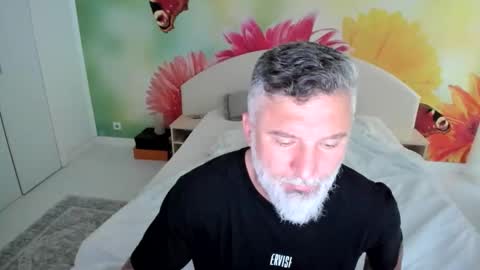 Nico online show from November 2025 08:27:01 AM