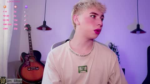 TAY   online show from December 2024 01:17:01 PM