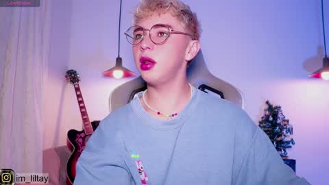 TAY   online show from December 2024 09:32:02 AM