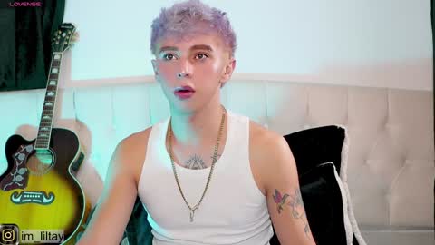 TAY   online show from January 2025 01:52:02 PM