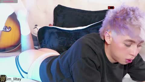 TAY   online show from January 2025 04:54:02 PM