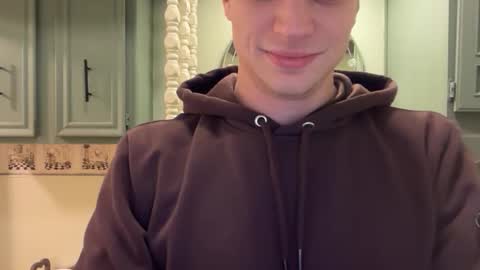 Snapshot of blue_eyed_beau chatting on February 2026 05:19:02 AM Beau online show from February 2026 05:19:02 AM