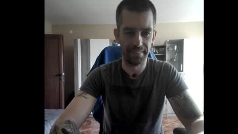 Runaway online show from October 2025 07:07:02 AM