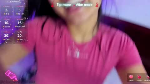 Linda  online show from October 2025 06:27:02 PM