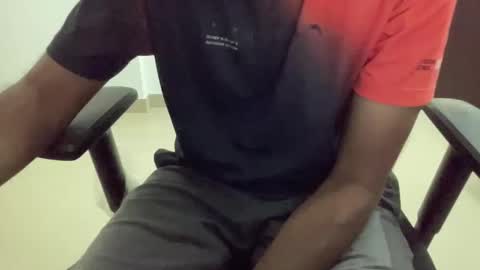 blue_streak3290 online show from October 2025 04:16:01 PM