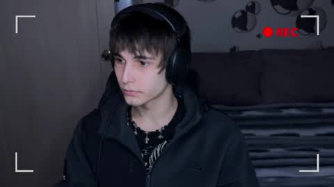 Snapshot of blue_w0rld chatting on October 2025 02:19:01 PM SONNYVAN online show from October 2025 02:19:01 PM