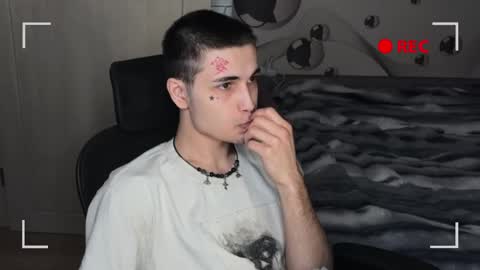 Snapshot of blue_w0rld chatting on November 2025 03:49:02 AM SONNYVAN online show from November 2025 03:49:02 AM