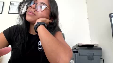 blueaby1 online show from November 2025 05:34:02 PM