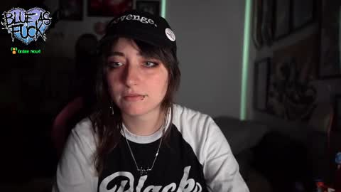 Blue online show from October 2025 01:14:01 AM