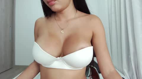 Snapshot of bluediamond_ chatting on February 2025 09:21:01 AM bluediamond_ online show from February 2025 09:21:01 AM