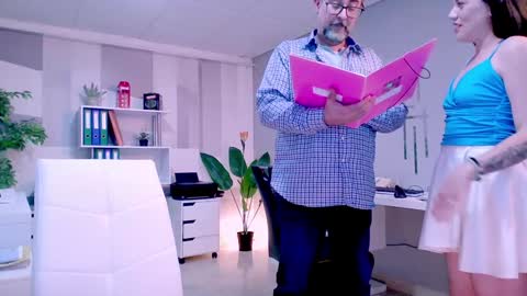 Snapshot of bluediamondsdreams chatting on March 2026 04:33:01 PM bluediamondsdreams online show from March 2026 04:33:01 PM