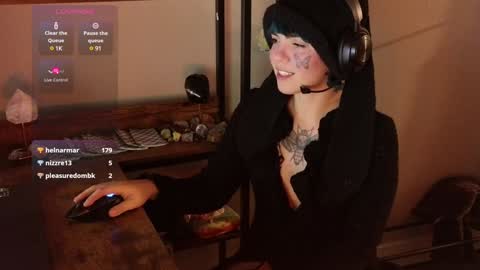 Blue online show from December 2024 04:13:02 AM