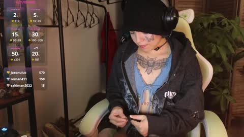 Blue online show from December 2024 02:23:02 AM