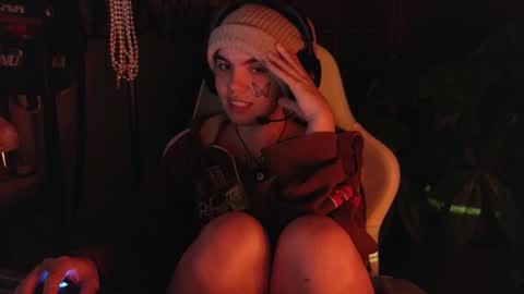 Blue online show from January 2025 04:25:02 AM