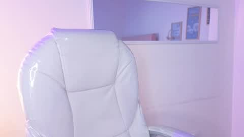        online show from November 2025 12:42:01 PM