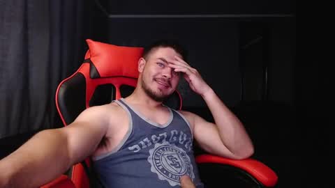 Snapshot of blueeyeboy0 chatting on December 2024 04:38:02 PM blueeyeboy0 online show from December 2024 04:38:02 PM