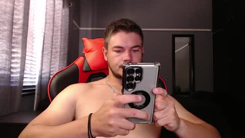 Snapshot of blueeyeboy0 chatting on December 2024 09:50:02 AM blueeyeboy0 online show from December 2024 09:50:02 AM