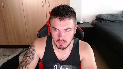 Snapshot of blueeyeboy0 chatting on January 2025 06:00:01 AM blueeyeboy0 online show from January 2025 06:00:01 AM