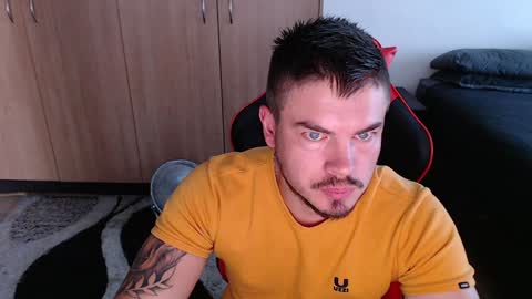 Snapshot of blueeyeboy0 chatting on January 2025 12:38:01 PM blueeyeboy0 online show from January 2025 12:38:01 PM
