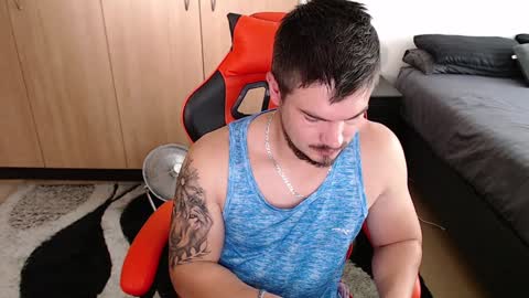 Snapshot of blueeyeboy0 chatting on February 2025 06:03:01 AM blueeyeboy0 online show from February 2025 06:03:01 AM