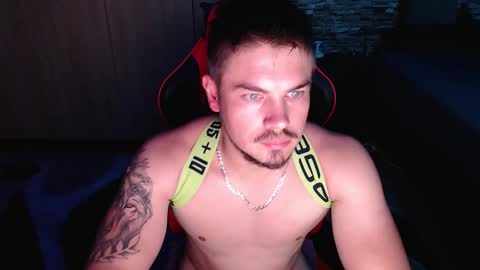 Snapshot of blueeyeboy0 chatting on February 2025 08:11:02 PM blueeyeboy0 online show from February 2025 08:11:02 PM