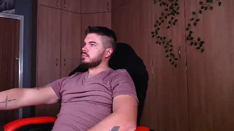 blueeyeboy0 online show from June 2026 07:52:01 AM