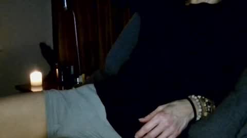 Blueeyedlie online show from January 2026 07:00:01 AM