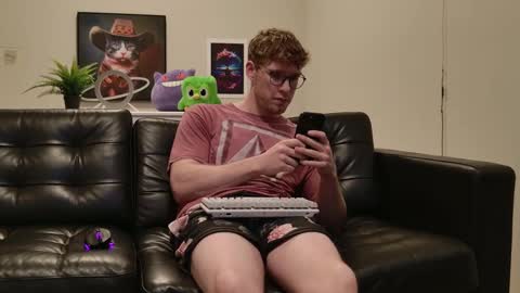 blueeyedtallguy online show from October 2025 01:12:02 AM