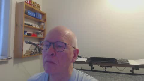 Snapshot of blueeyesn8 chatting on January 2025 09:23:02 AM blueeyesn8 online show from January 2025 09:23:02 AM