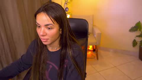 FLORAA online show from June 2026 06:01:02 PM