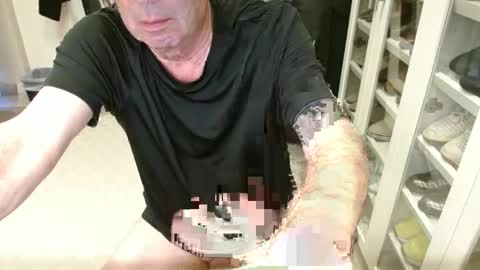 blueisles online show from February 2025 02:40:01 AM