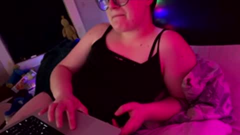 Snapshot of bluejayyboi chatting on February 2026 06:22:02 AM Jay online show from February 2026 06:22:02 AM