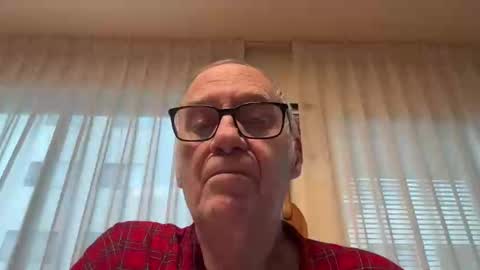 Snapshot of blueyedudeseattle chatting on September 2025 02:30:02 PM Blueyedudeseattle online show from September 2025 02:30:02 PM