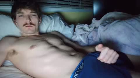 Snapshot of bluezed4 chatting on December 2025 09:29:01 AM blue online show from December 2025 09:29:01 AM