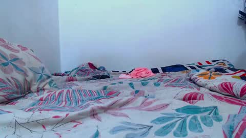 Snapshot of blumbum chatting on March 2025 11:31:02 PM Hey guysI am BrendaWelcome my room online show from March 2025 11:31:02 PM