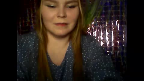 Snapshot of blushing_star chatting on February 2025 03:31:02 PM blushing_star online show from February 2025 03:31:02 PM