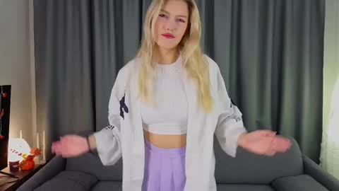 Elina  Next broadcast  online show from November 2025 03:55:02 PM