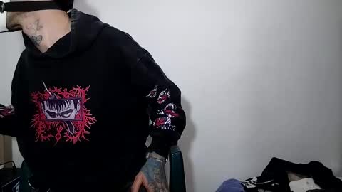 Snapshot of bluu_boy chatting on March 2025 01:56:02 AM Blu Boy online show from March 2025 01:56:02 AM