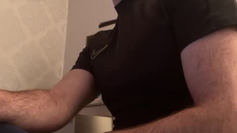 Snapshot of bmcmg chatting on December 2025 08:58:01 PM Brian mc online show from December 2025 08:58:01 PM