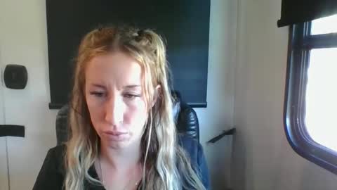 Snapshot of bmorganne420 chatting on November 2025 05:13:02 PM MamaMorgan online show from November 2025 05:13:02 PM