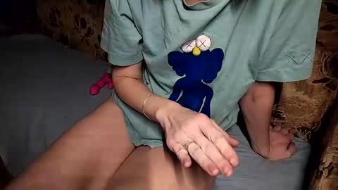 Snapshot of bmwe65 chatting on December 2024 07:37:02 PM Liza and Max online show from December 2024 07:37:02 PM