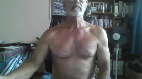 Snapshot of bobbgud chatting on September 2025 12:38:02 PM Bobbgud online show from September 2025 12:38:02 PM