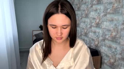 Yumi online show from February 2026 12:20:01 PM