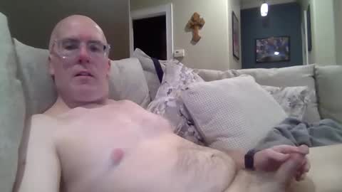 bobblehead31382 online show from February 2026 10:39:01 PM